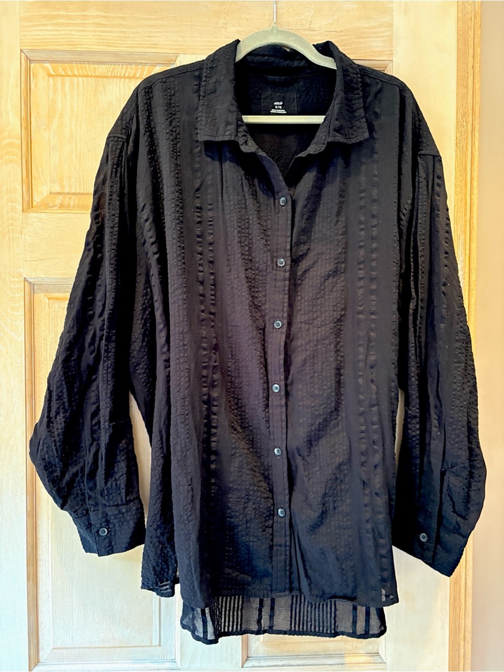 aerie black Textured Seersucker Long-Sleeve Button-Down Shirt XL 100% cotton XL